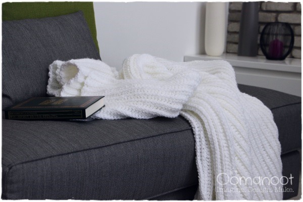 Faux Knit Rib Camel Stitch Throw Blanket | Oomanoot #blanket #crcohet #camelstitch #free #tutorial