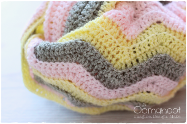 Crochet Ripple Hat & Blanket Baby Gift | Oomanoot #hat #blanket #crochet #tutorial #free #baby