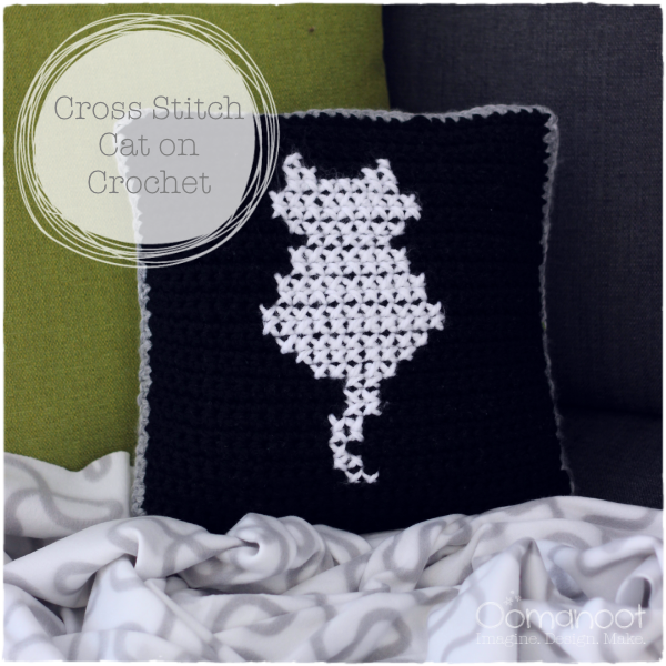 Cross Stitch Cat on Crochet Pillow | Oomanoot #free #crochet #crossstitch #cat #pillow #tutorial